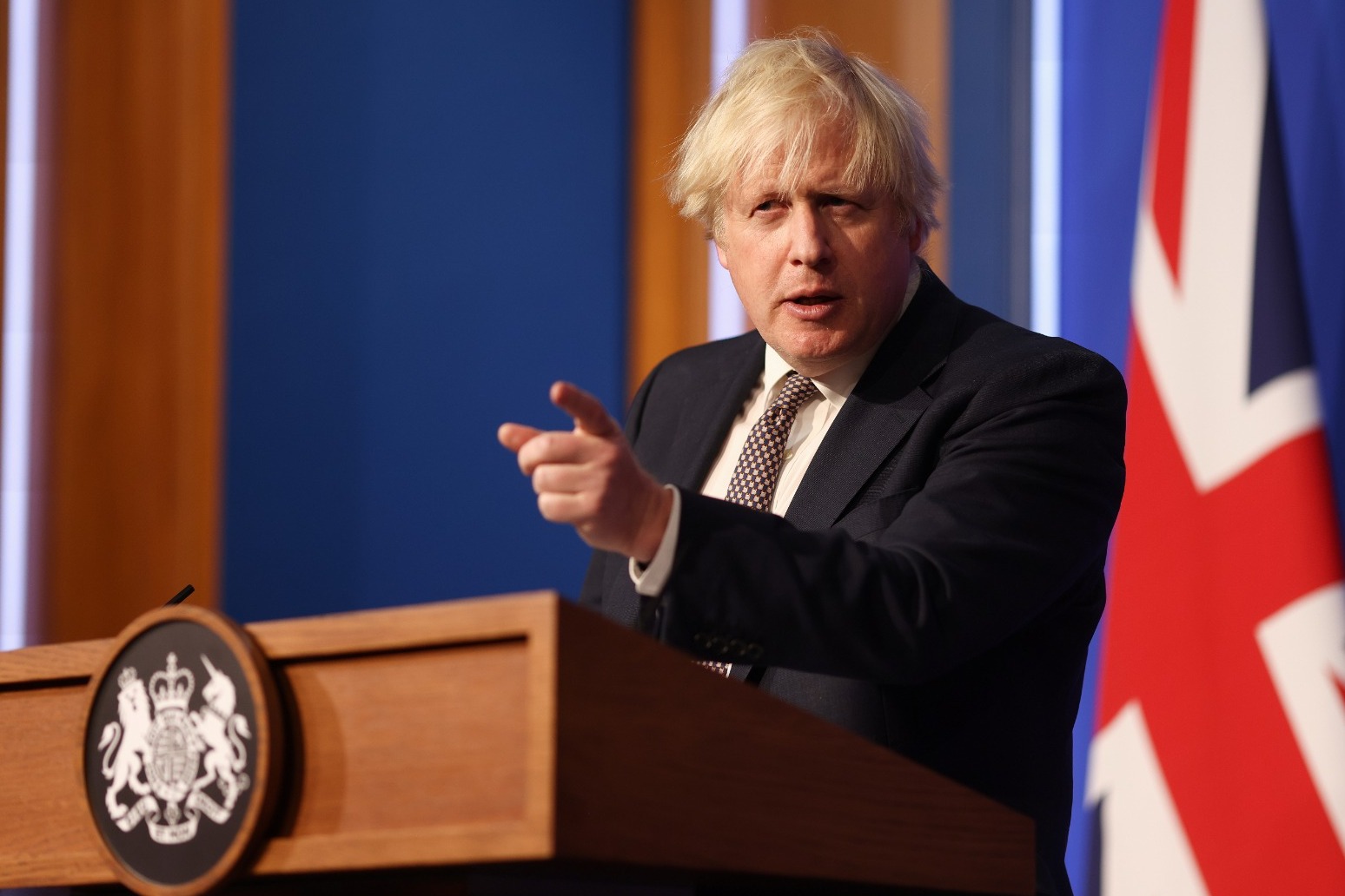 Boris Johnson promises to ‘throw everything at’ booster jabs effort 