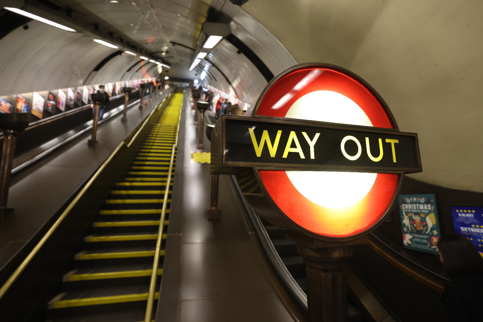 London Underground faces strike threat amid job cuts plan 