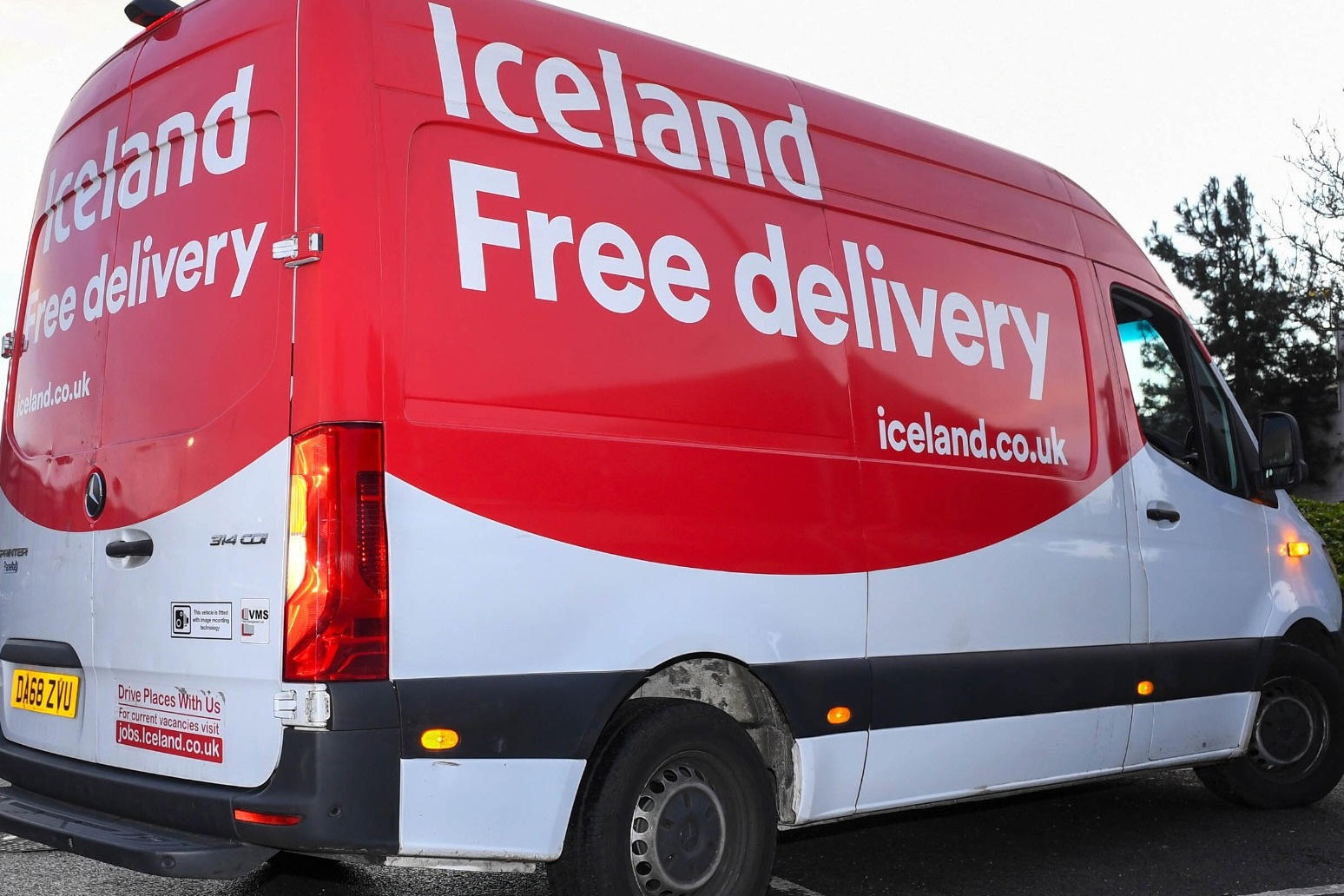 Iceland to introduce 10% discount for shoppers aged over 60 