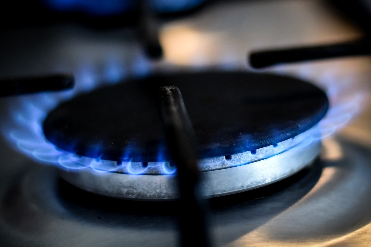 Ofgem sets out plans to soften energy price surge in April 