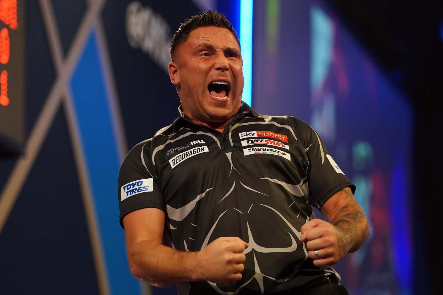 Gerwyn Price survives a scare to move into the third round at Alexandra Palace 