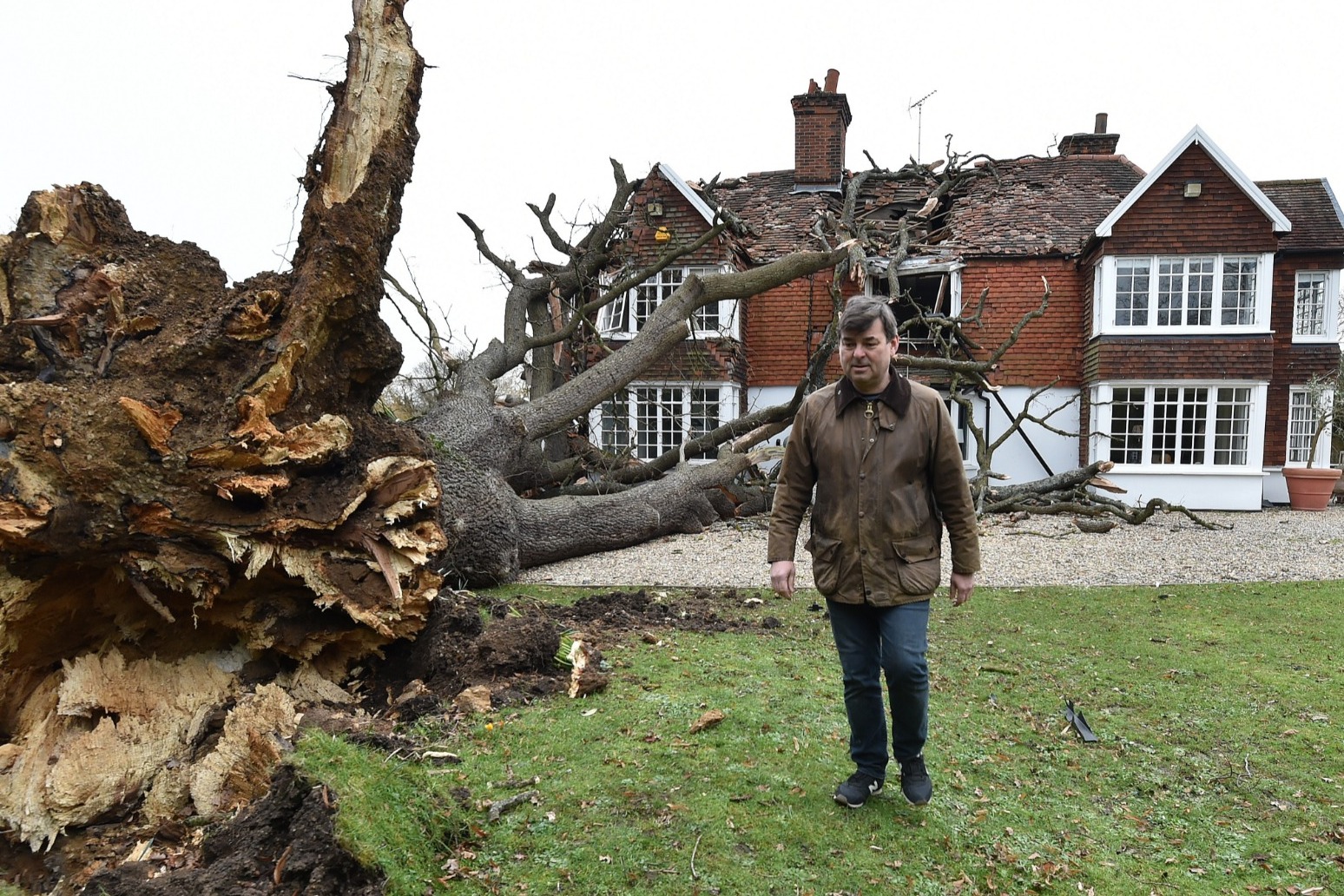 Wet and windy weather to follow record power outages caused by Storm Eunice 