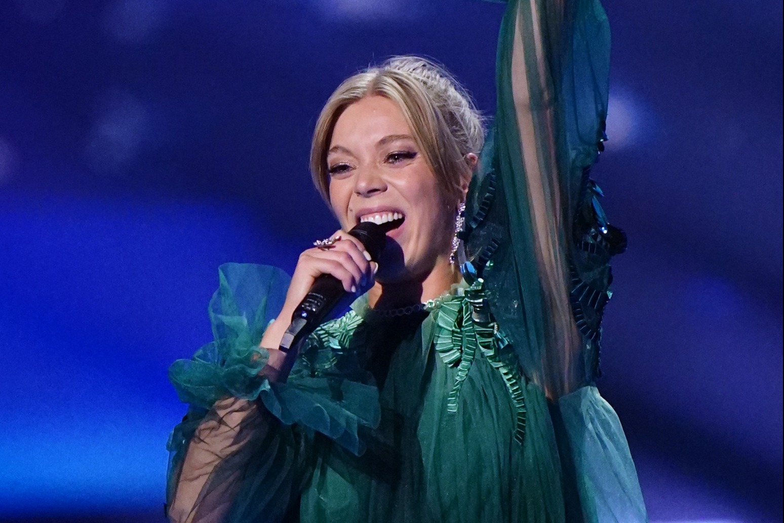 Singer Becky Hill reveals Brits blunder 