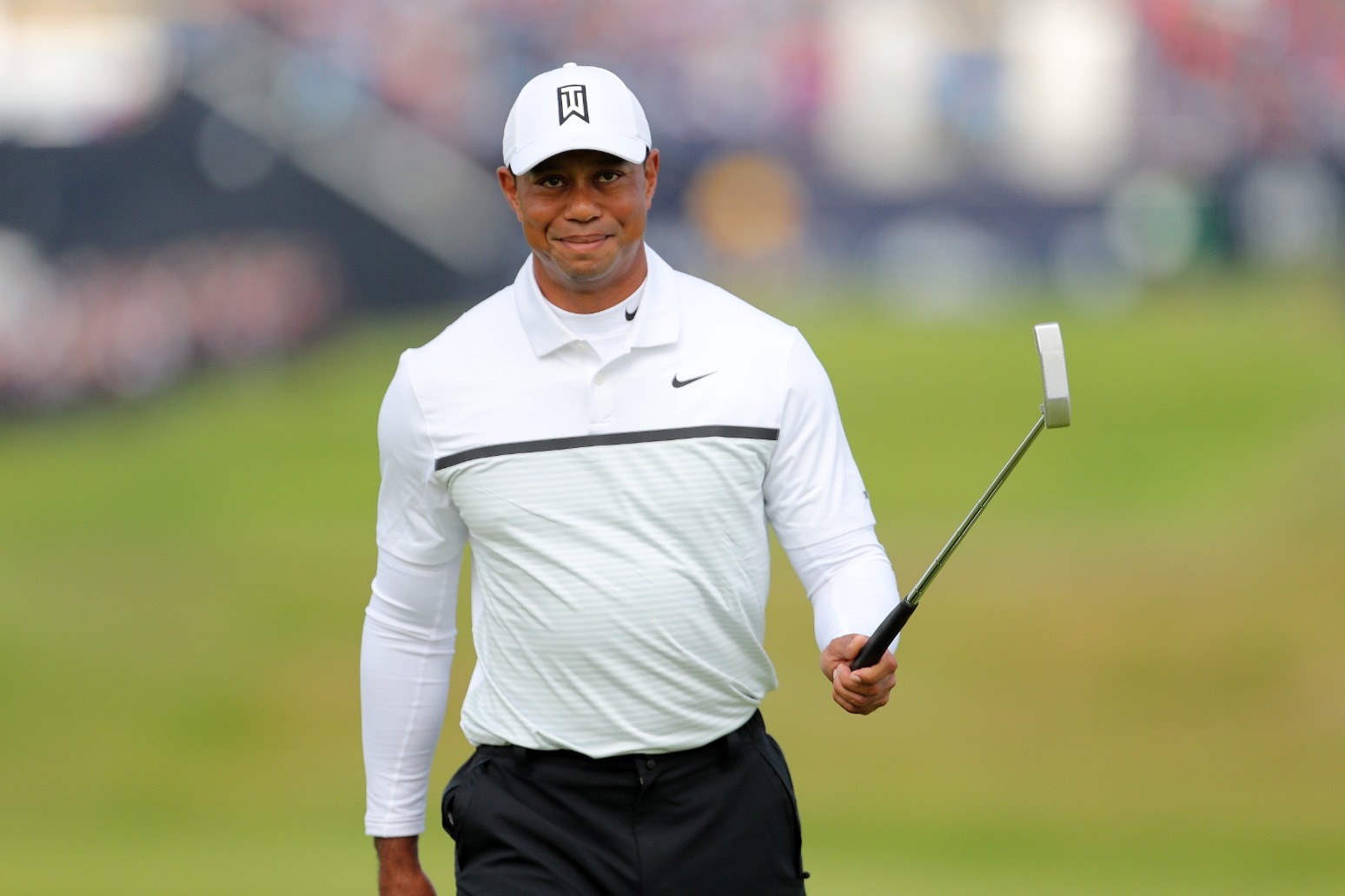 Tiger Woods becomes emotional during Golf Hall of Fame induction speech 