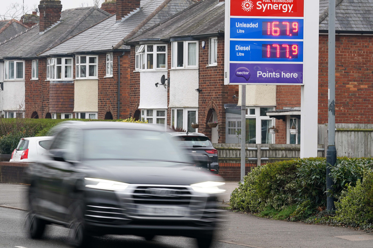 Nurses ‘need more cash for soaring petrol prices’ to get to patients 