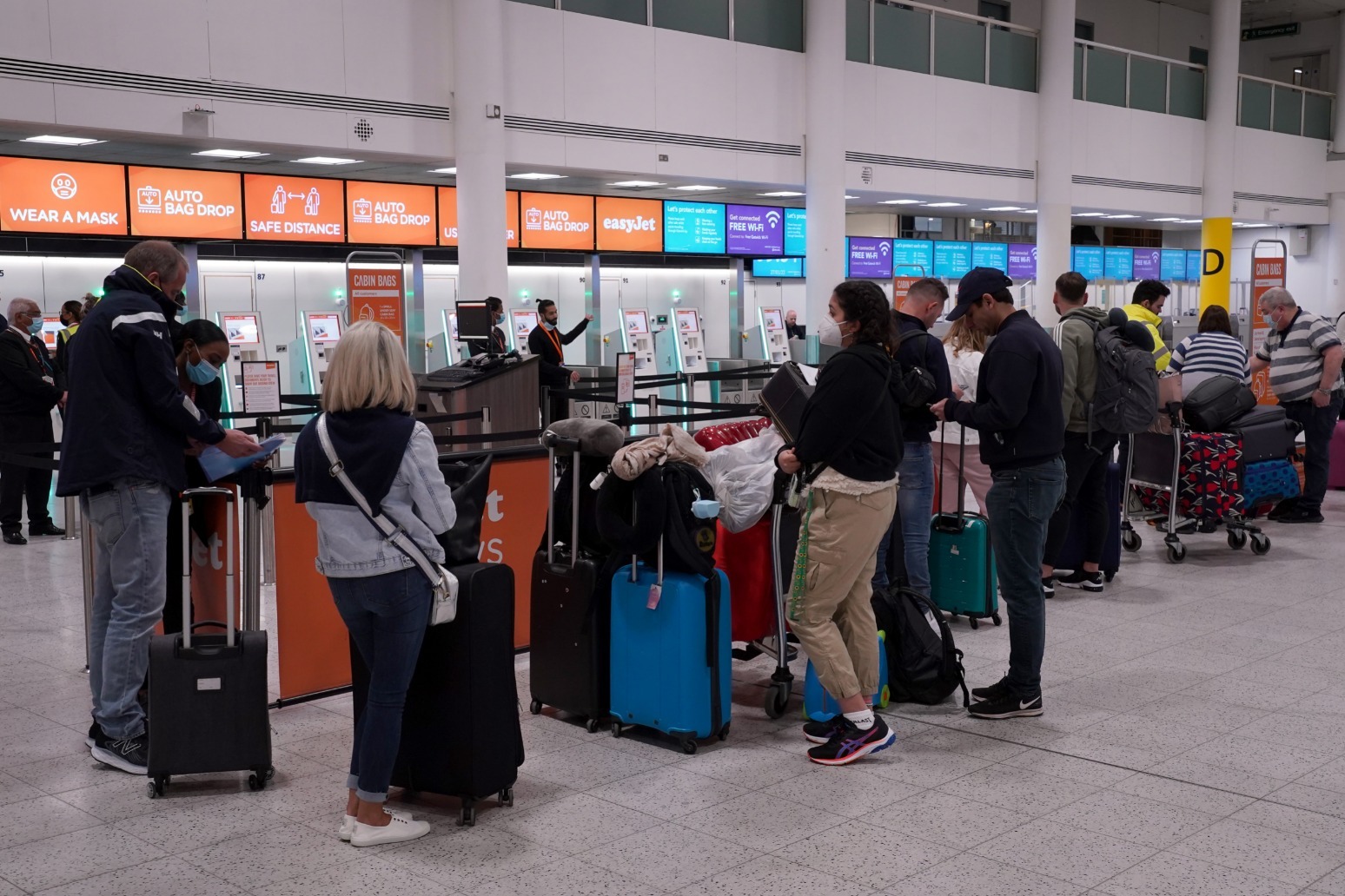 Passengers return as Gatwick’s south terminal reopens 