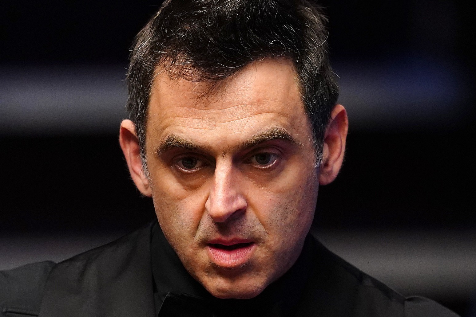 Ronnie O Sullivan dismisses superstar tag after cruising into last 