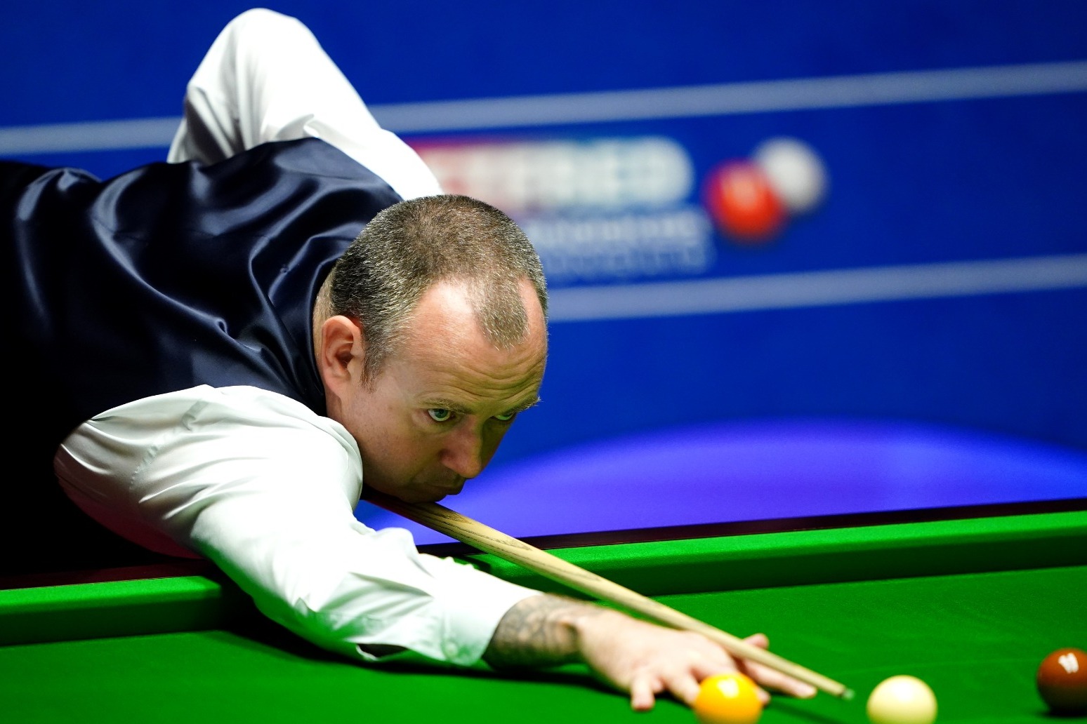 Judd Trump in box seat against Mark Williams as they battle for place in final 