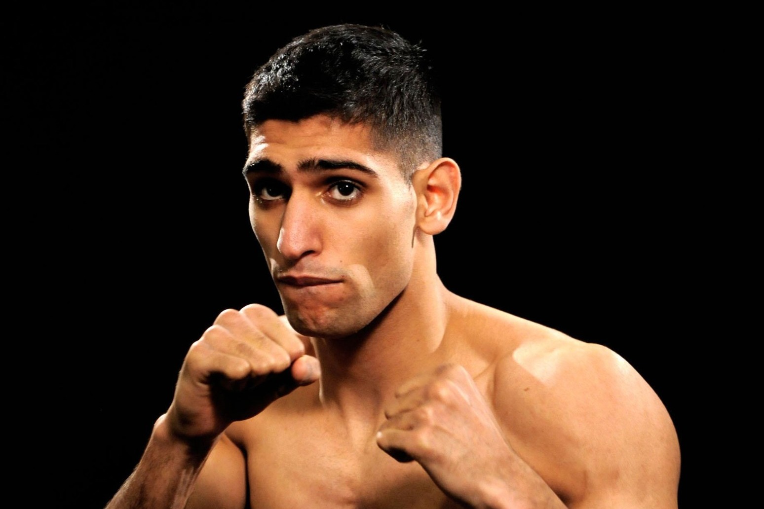 Fourth man charged after boxer Amir Khan ‘robbed at gunpoint for £72,000 watch’ 
