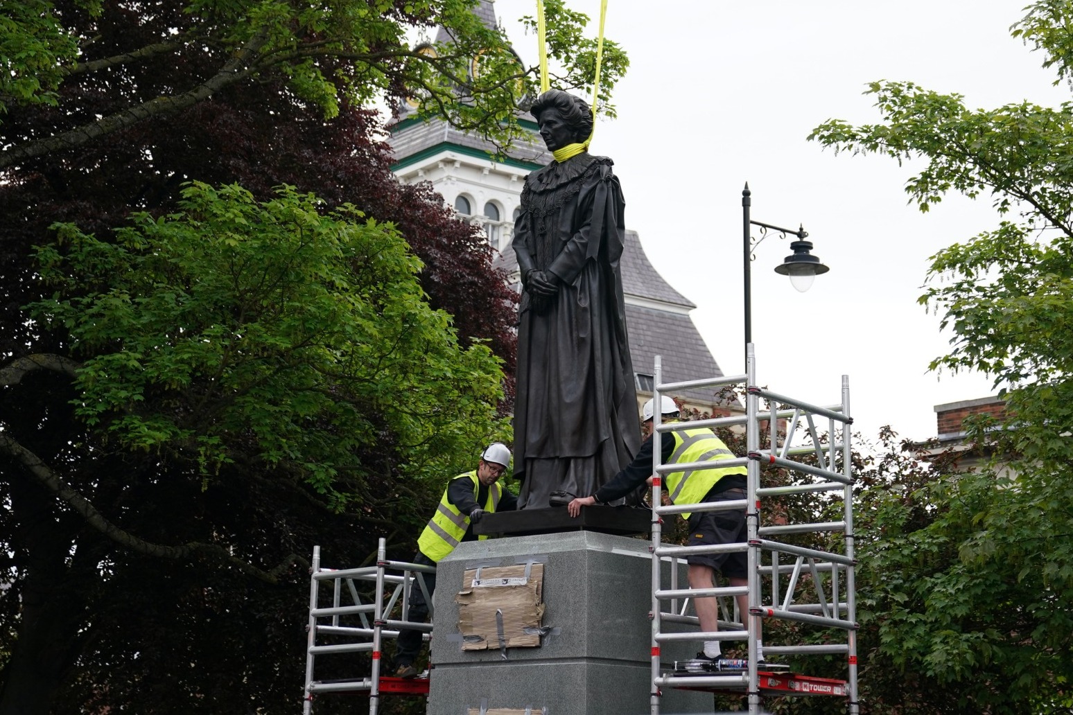 Thatcher statue lowered into place despite ‘egg-throwing’ threats 
