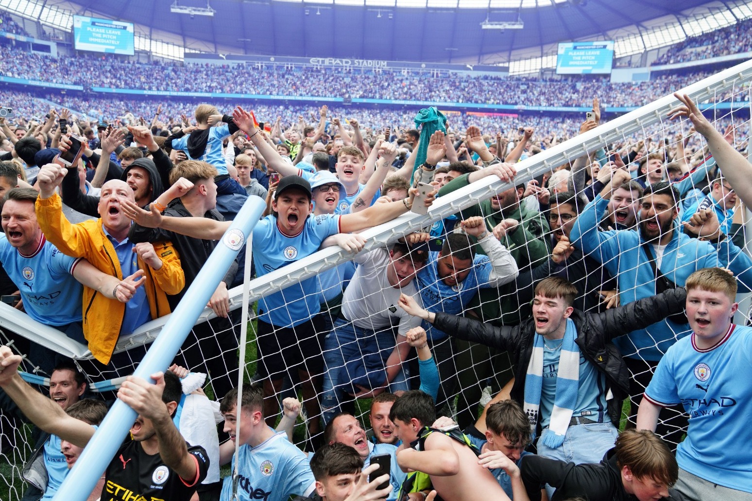 Manchester City stage remarkable comeback to clinch Premier League title 