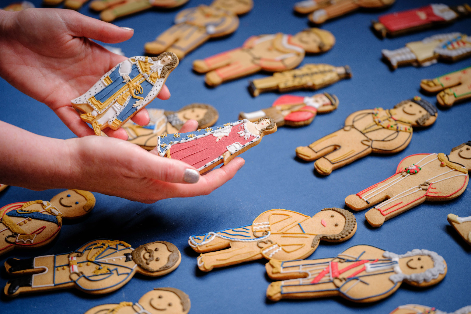 Gingerbread monarchs to be displayed at castle to mark Platinum Jubilee 