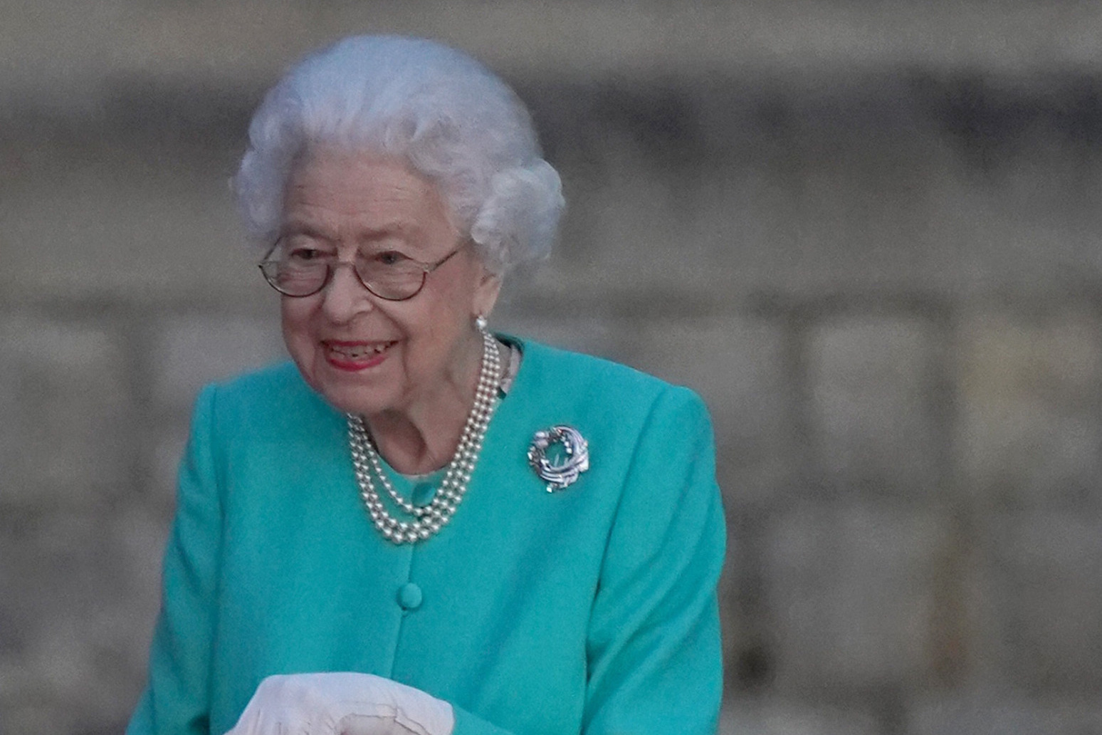 Queen rests at Windsor as she watches Jubilee service on TV 