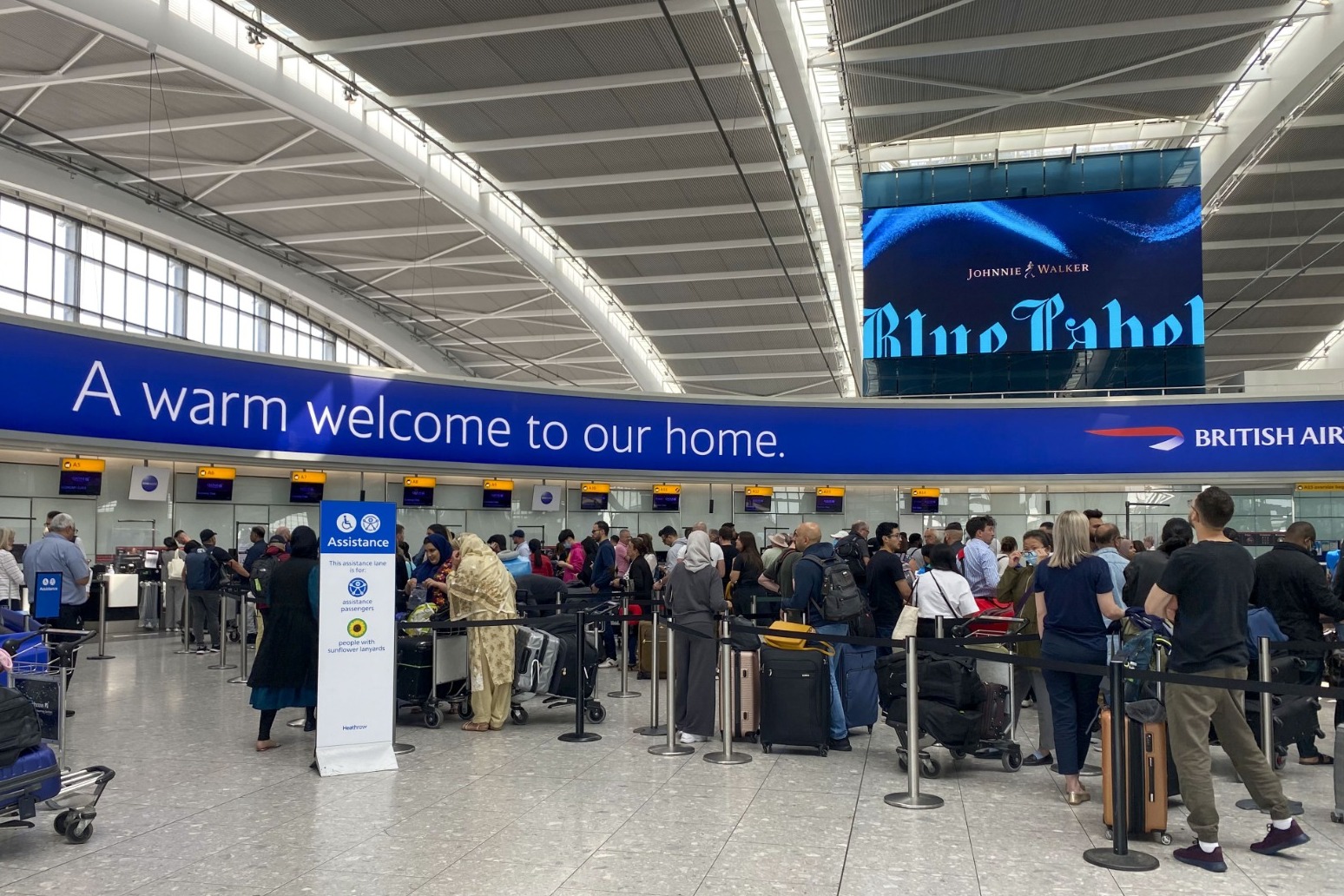 Heathrow passenger numbers at 79% of pre-coronavirus levels 