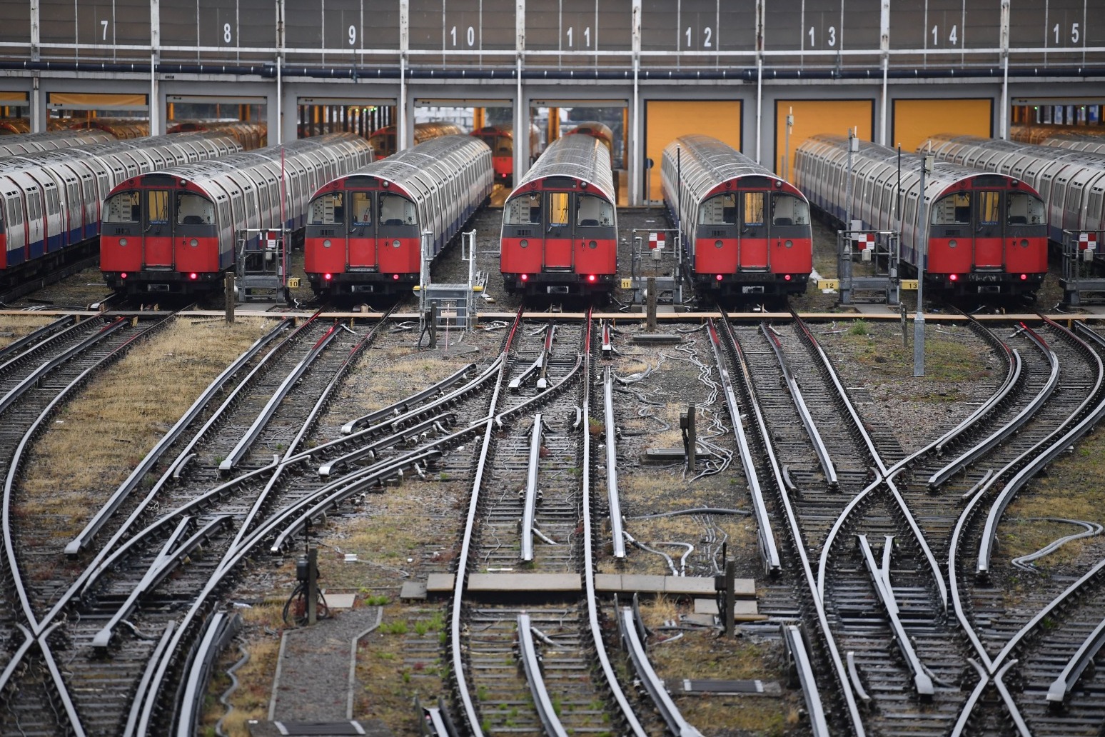 Talks planned in bid to avert rail strikes 