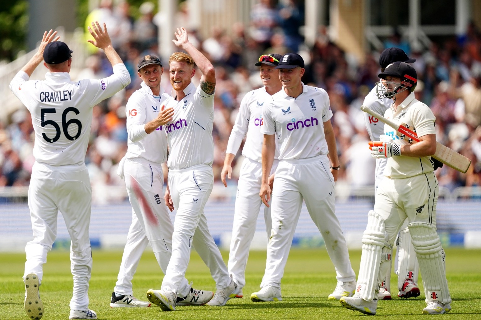 Ben Stokes and James Anderson strike as England halt New Zealand charge 