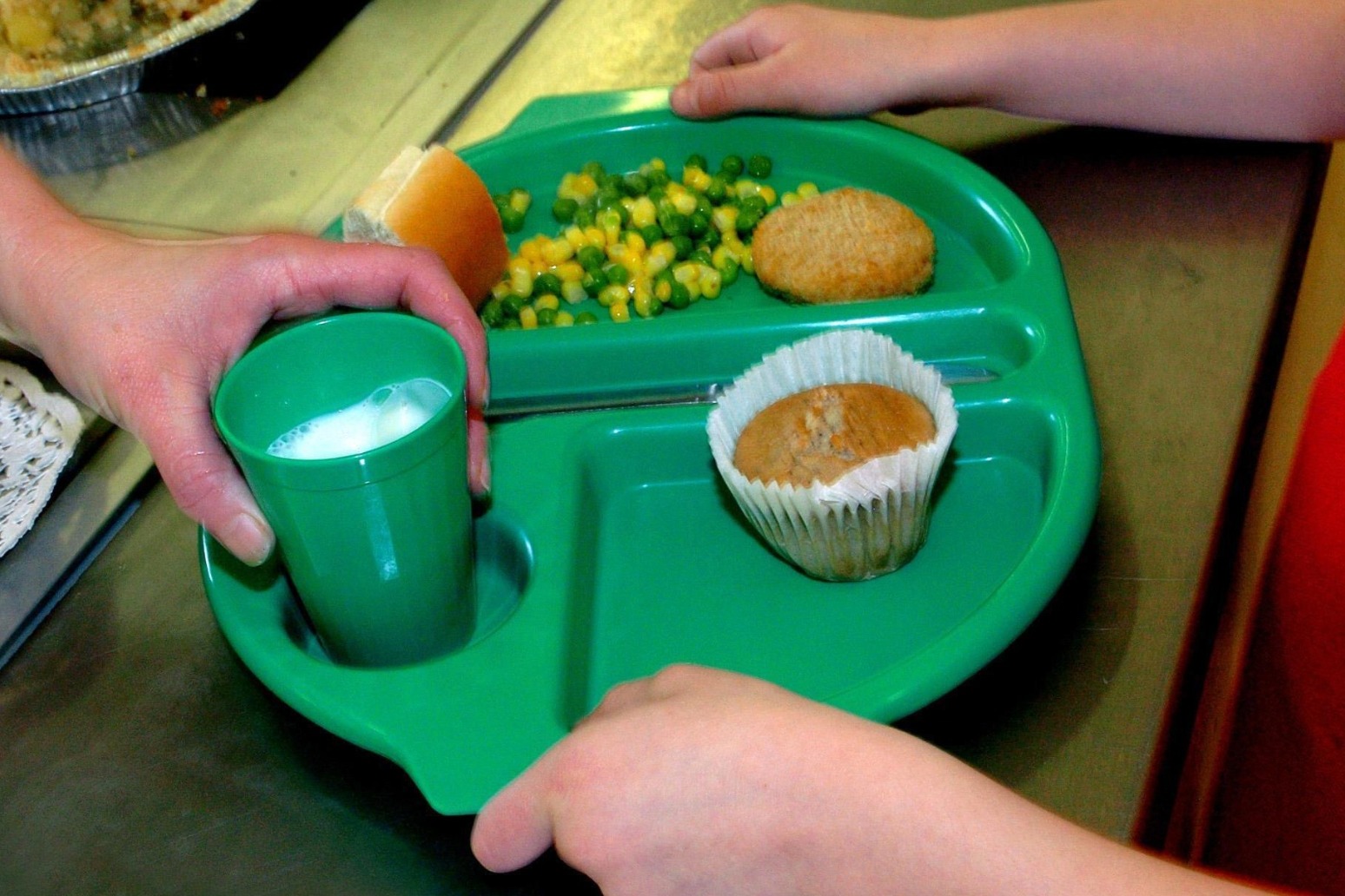 Reception children in Wales to receive free school meals from September 