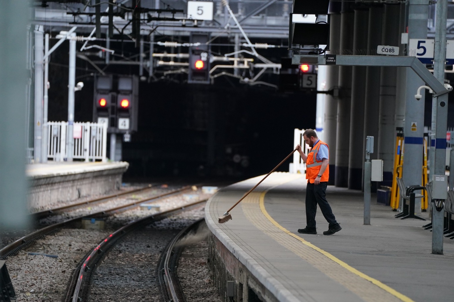 Rail strike causes train chaos and surge in road traffic