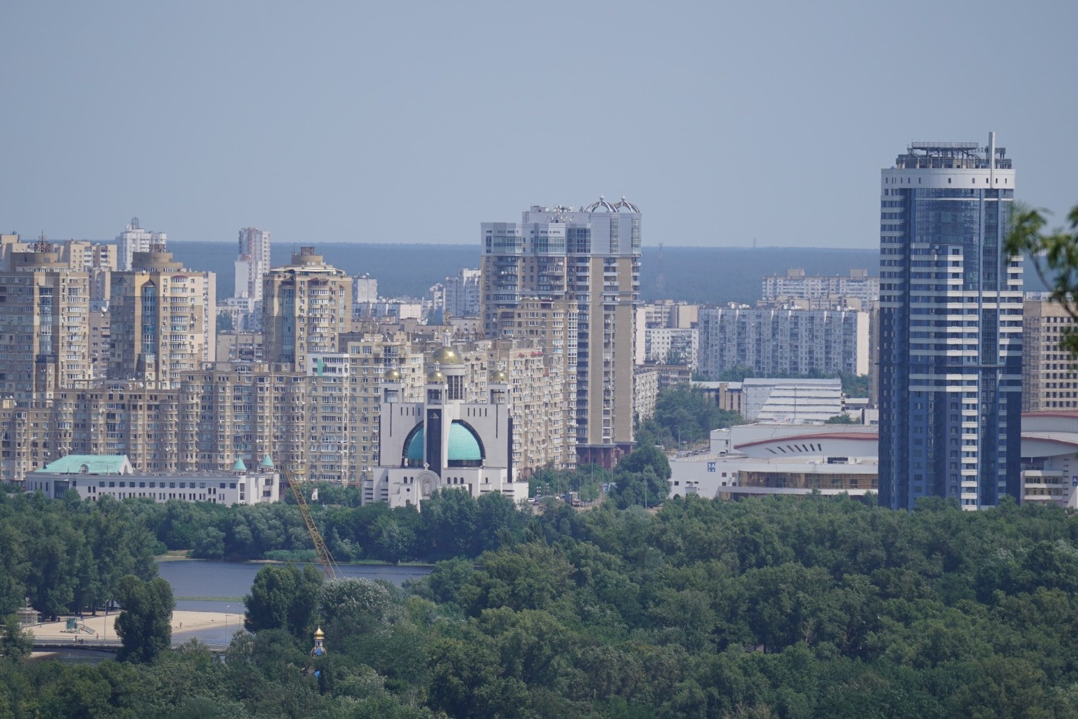 Multiple explosions rock central Kyiv 