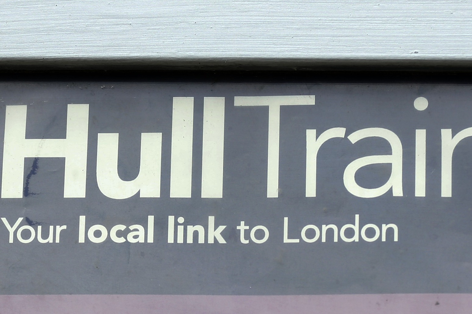 Hull Trains drivers in 24 hour strike over pay and conditions