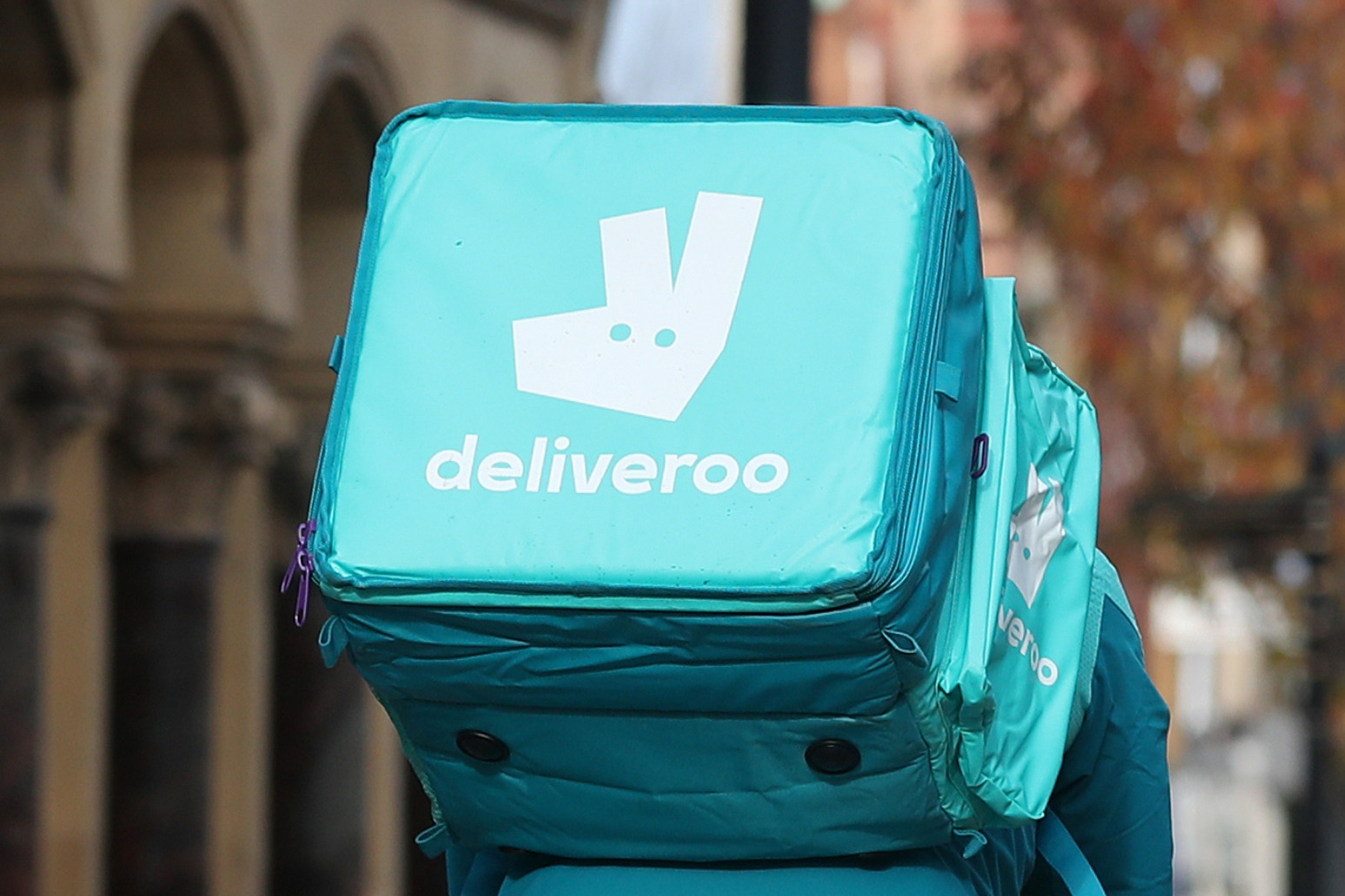 Deliveroo takes to the high street with New Oxford Street store 