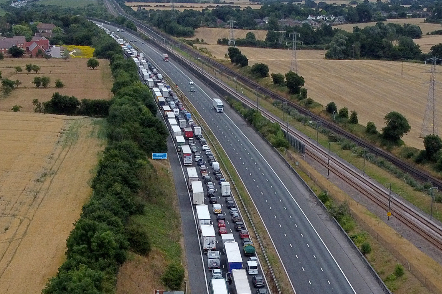 Travellers warned of worse delays on Saturday amid six-hour queues for Dover 