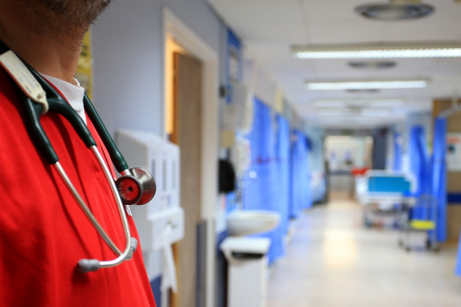 NHS backlog of two year waits shrinks from 22500 to below 200