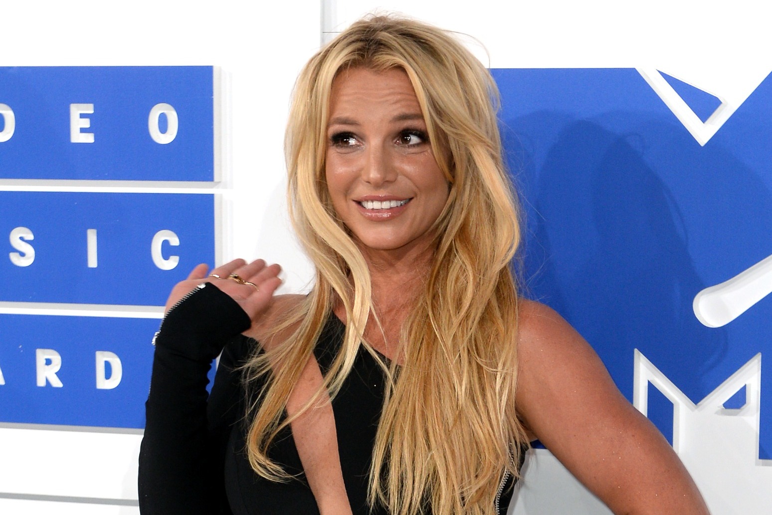 Britney\'s back! Pop superstar releases her first new music since 2016 