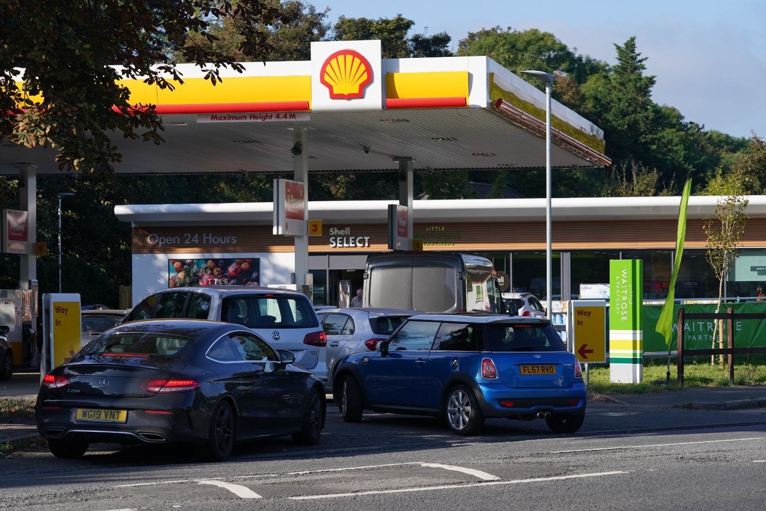 Petrol prices ‘on course to dip below 160p a litre’ 