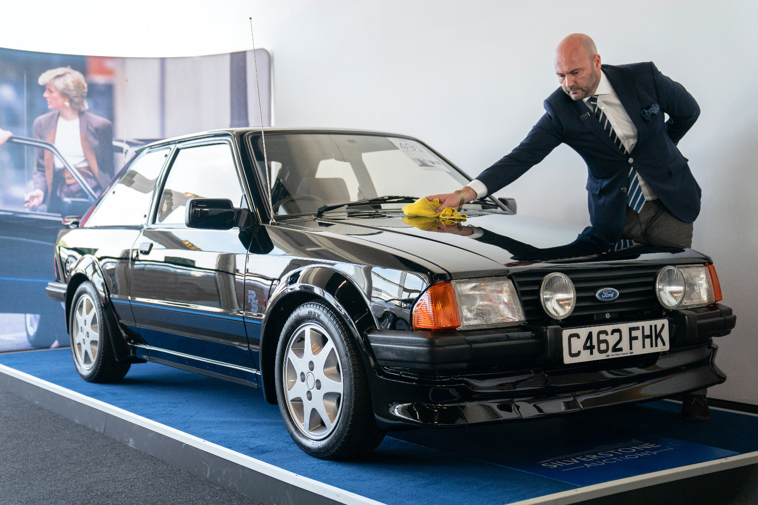 Princess Diana’s Ford Escort to be sold at auction 