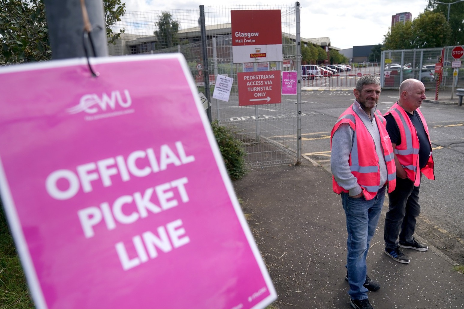 Royal Mail workers to stage 19 further strikes over next two months 