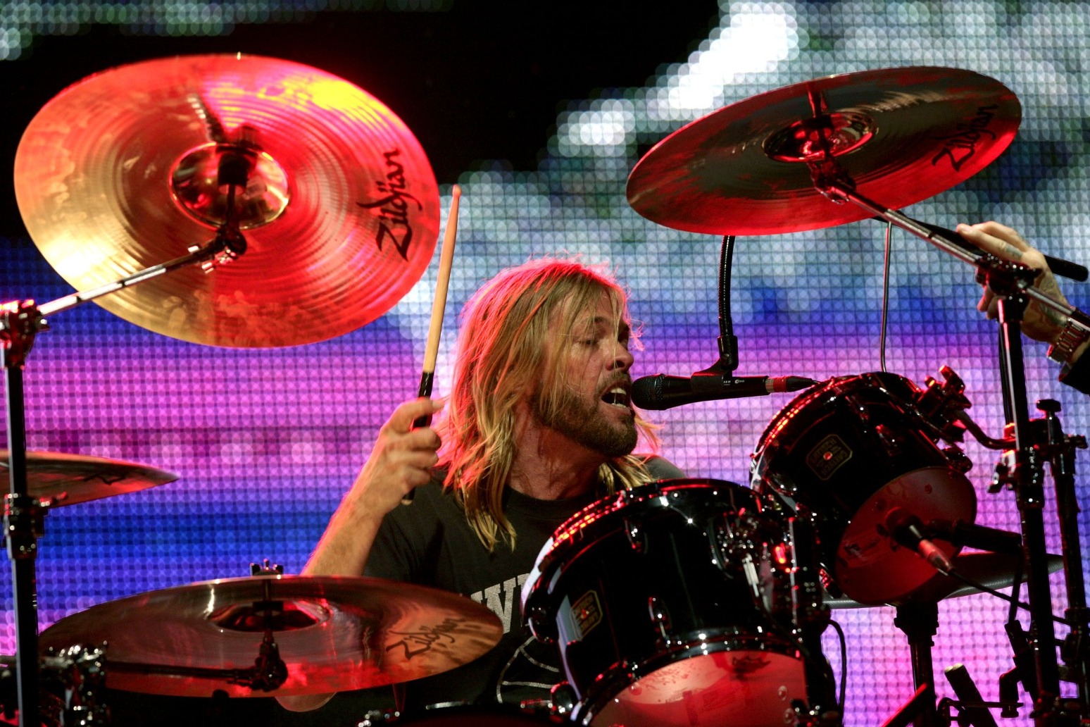 Dave Grohl hails ‘brother’ Taylor Hawkins at Wembley tribute show 