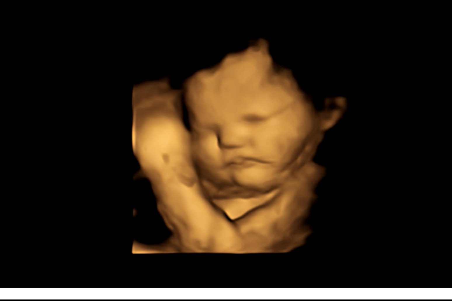 Babies in the womb ‘smile’ for carrots and grimace for greens, scans reveal 