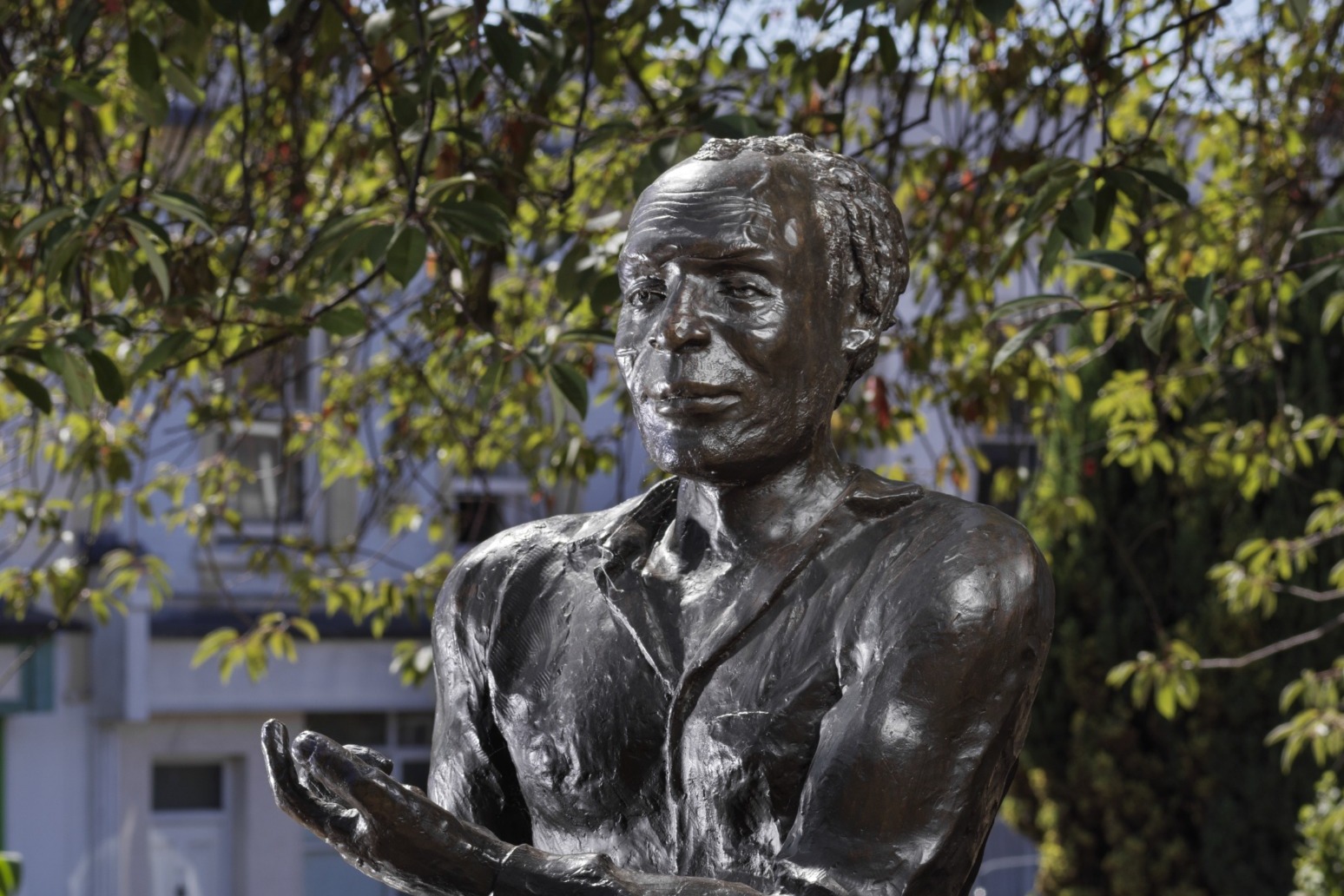 Playwright Alfred Fagon’s bust among black history memorials given listed status 