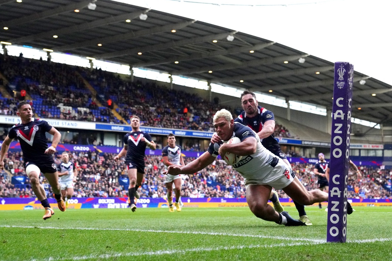 England power past France to hammer home Rugby League World Cup title credentials 