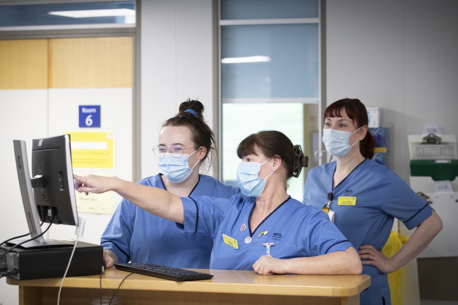 NHS recruitment drive for thousands of nurses amid record staff vacancies 