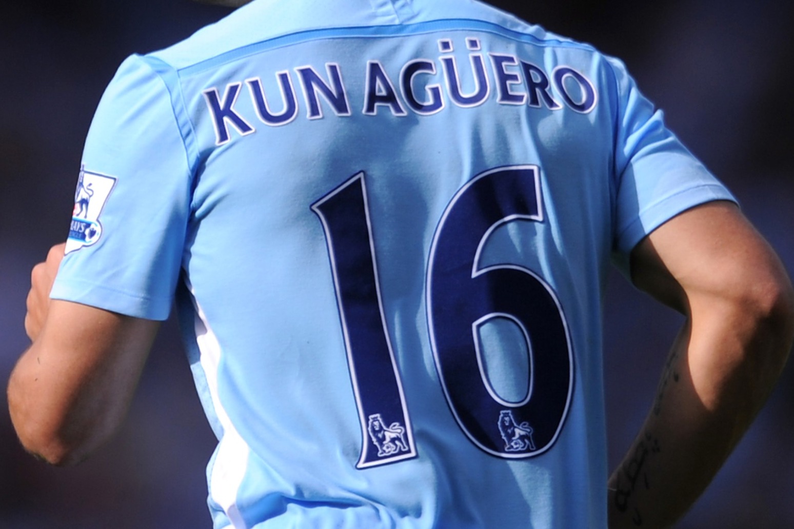 Shirt worn by Sergio Aguero when he scored title-winning goal set for auction 