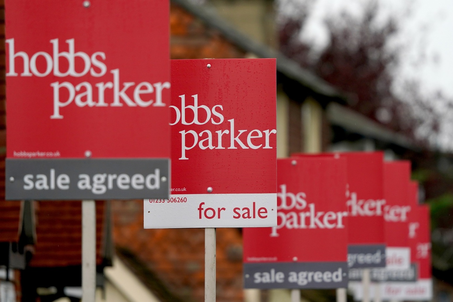 Homes ‘selling for 3% below asking price on average’ 
