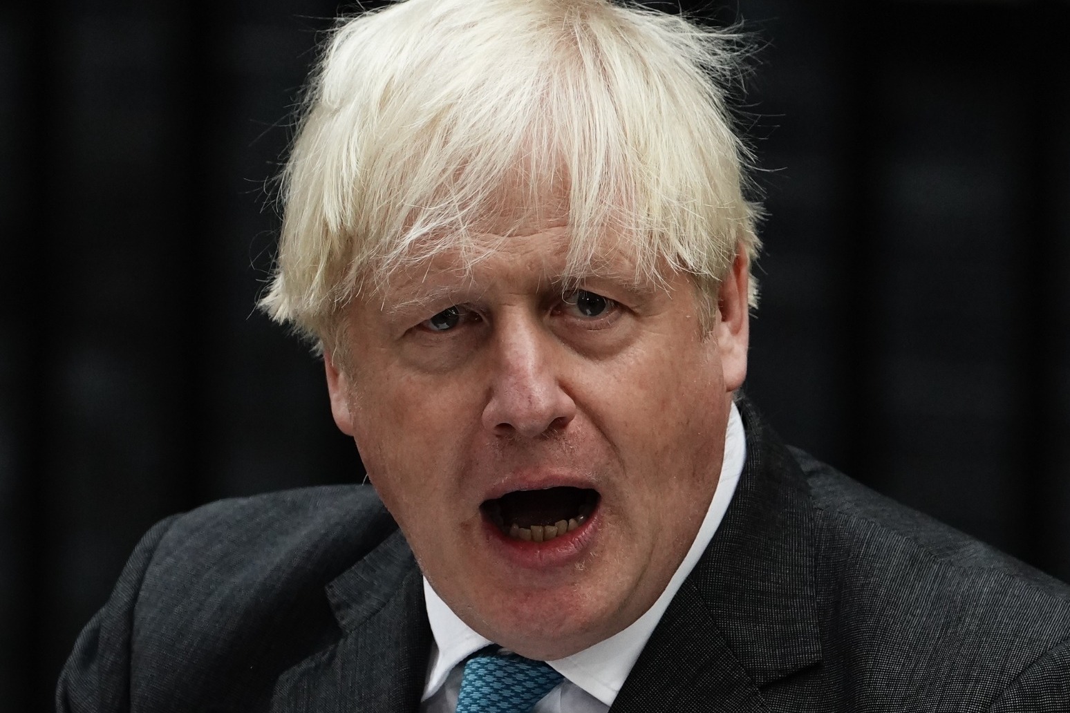 Labour urges probe of claim BBC chair ‘helped Boris Johnson arrange guarantee on loan’ 