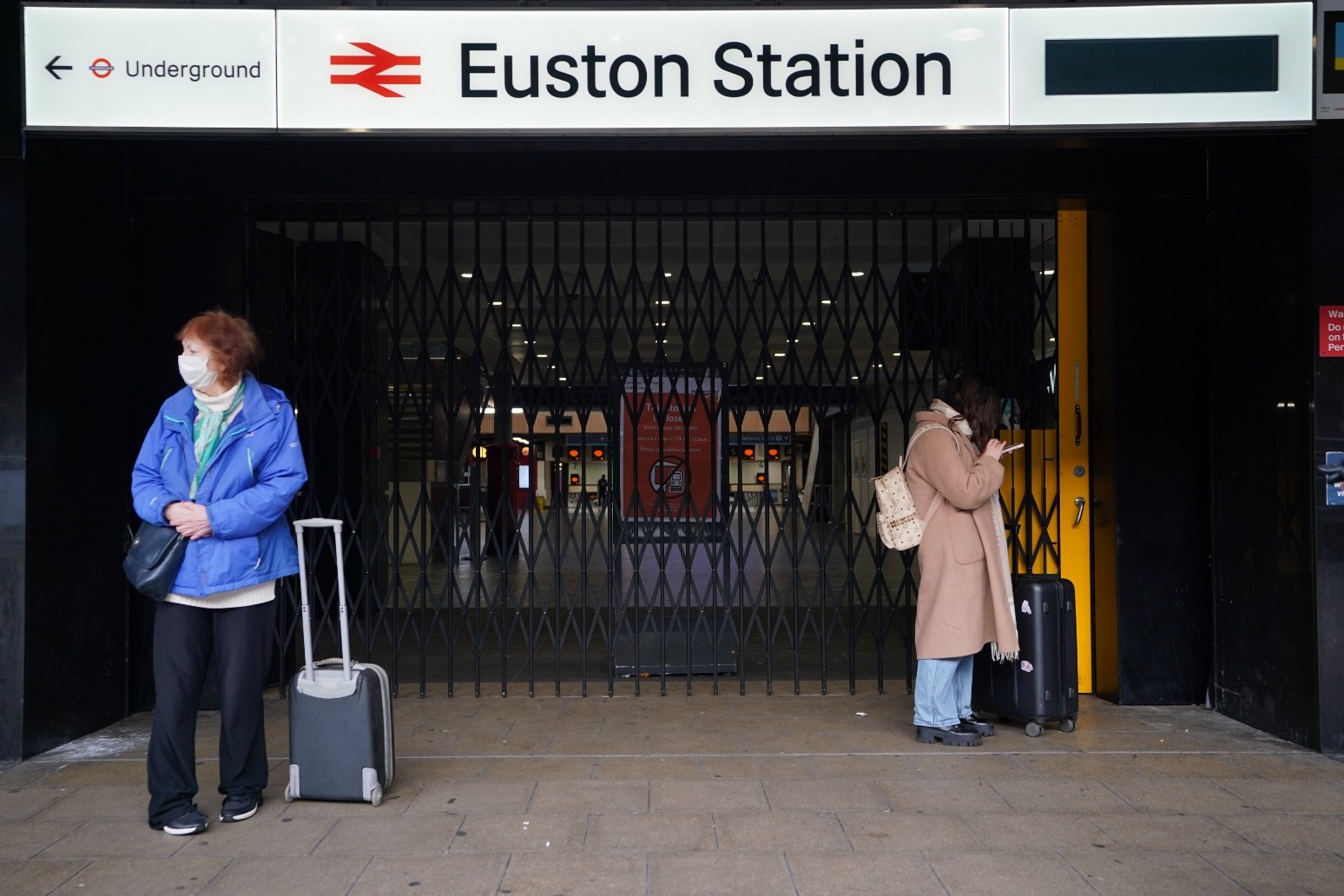 Rail strikes: Warning of disruption as passengers return to work after new year 