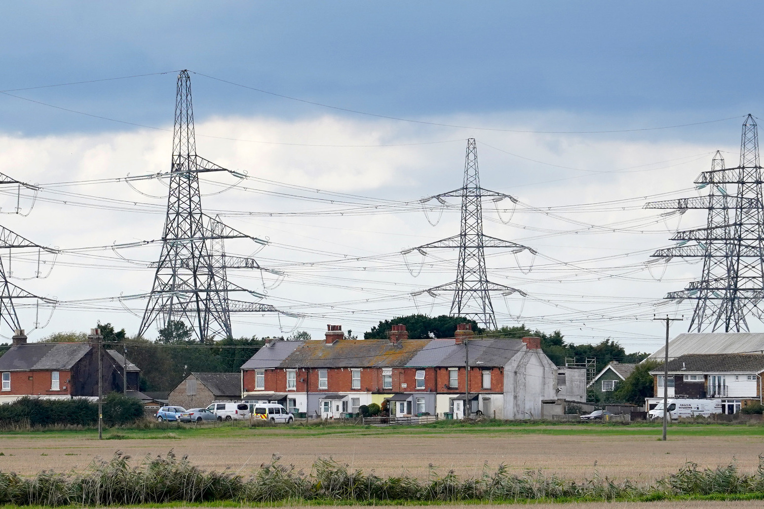 SSE ups forecast as gas production makes up for renewables shortfall 