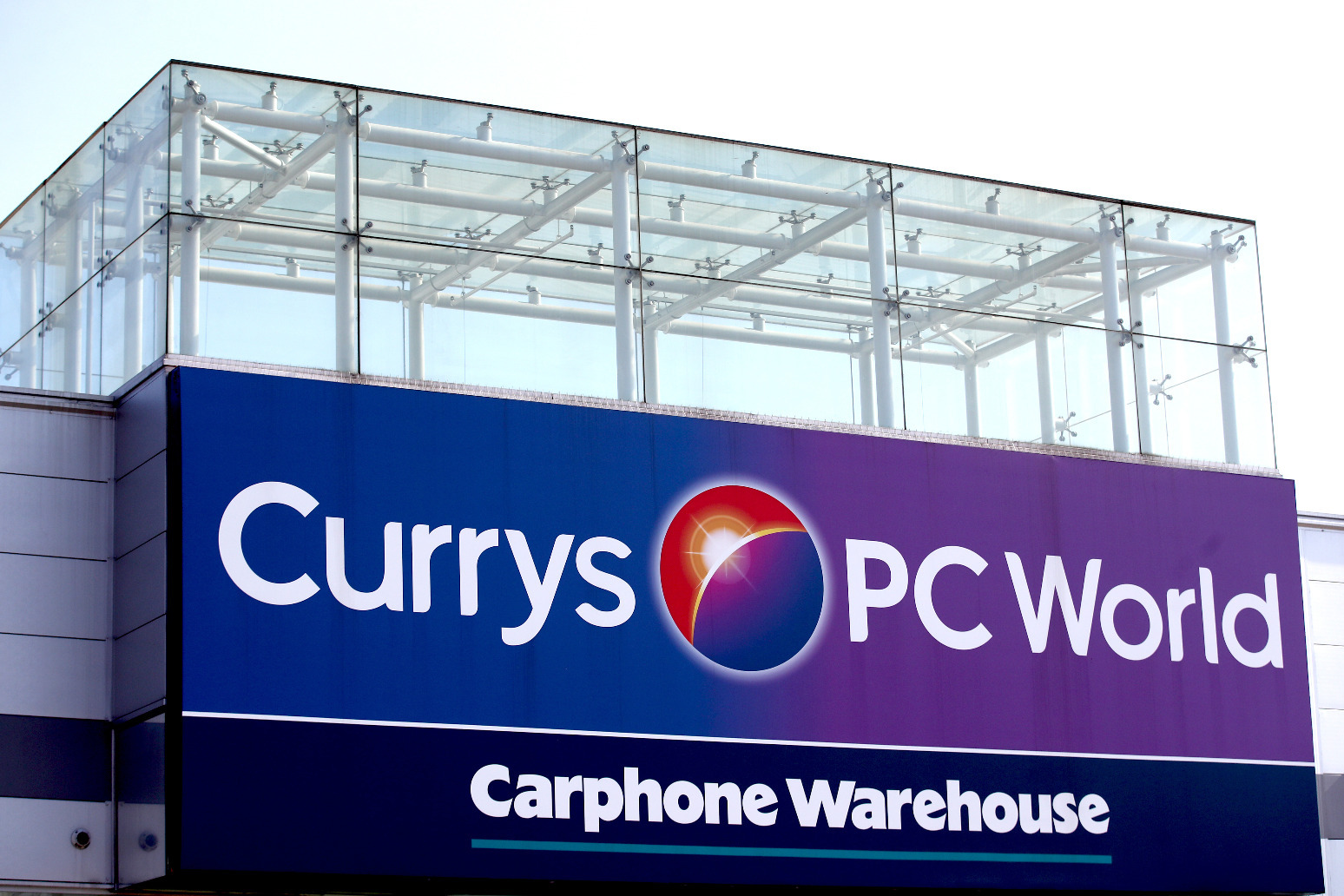 UK performance keeps Currys on track to meet reduced profit target 