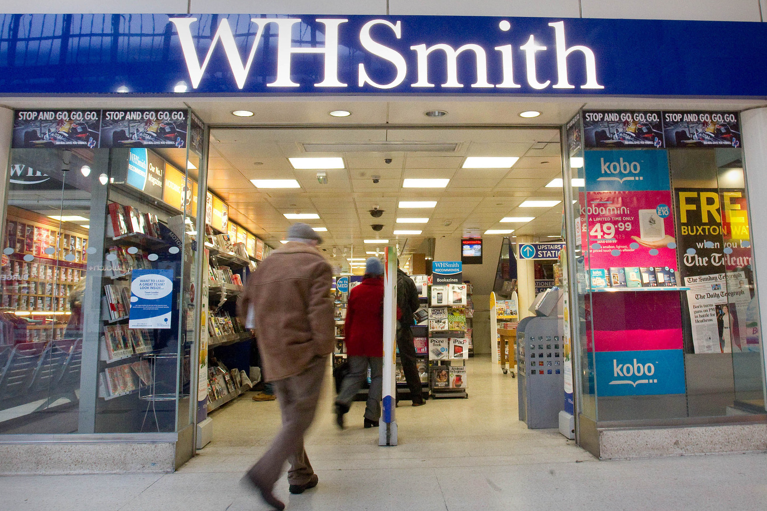 WHSmith leans on travel business as it returns to a Christmas of growth 