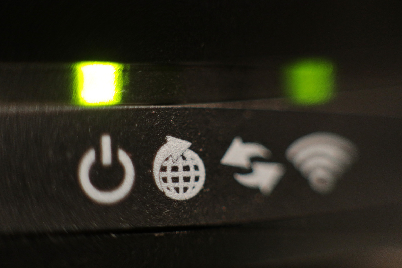 Broadband firms urged to axe mid-contract exit fees as prices rise 
