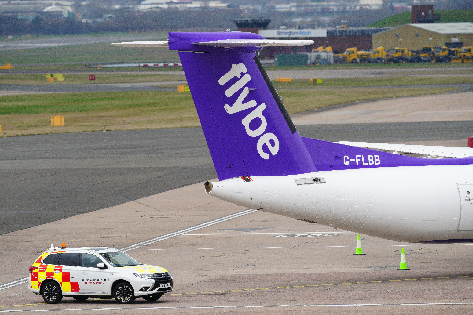 Flybe’s administrators apply for temporary operating licence 