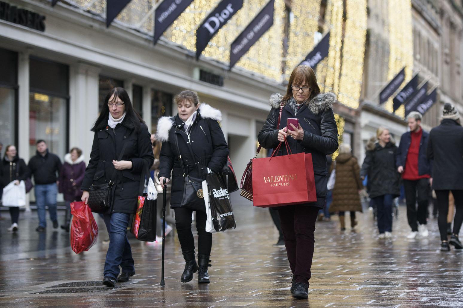 Retailers suffer disappointing January as consumers brace for more bill rises 