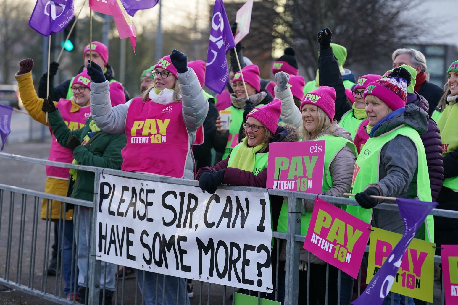 Teachers to stage fresh strikes in dispute over pay 