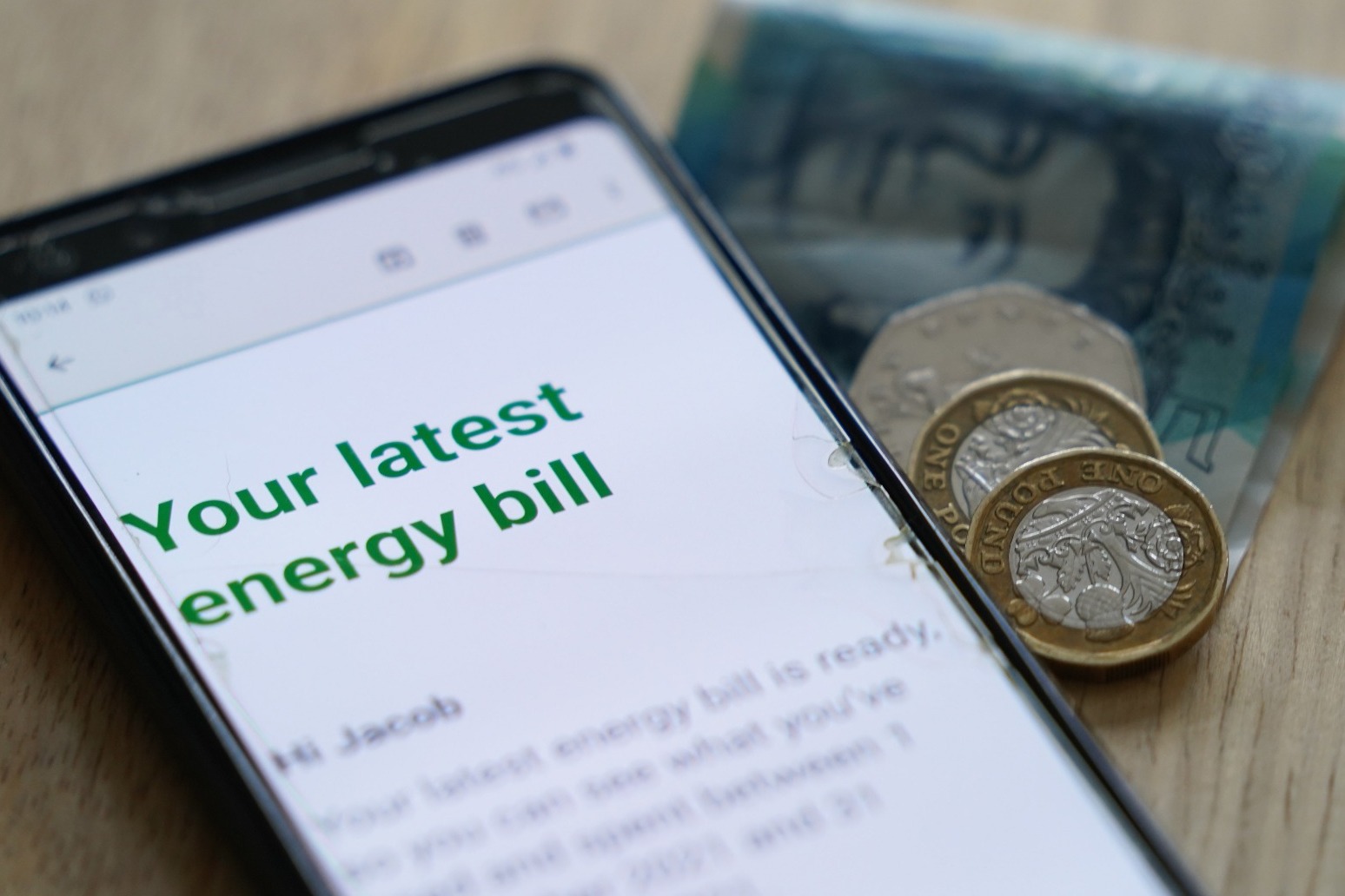 Household energy bill cap frozen for further three months, Hunt announces 