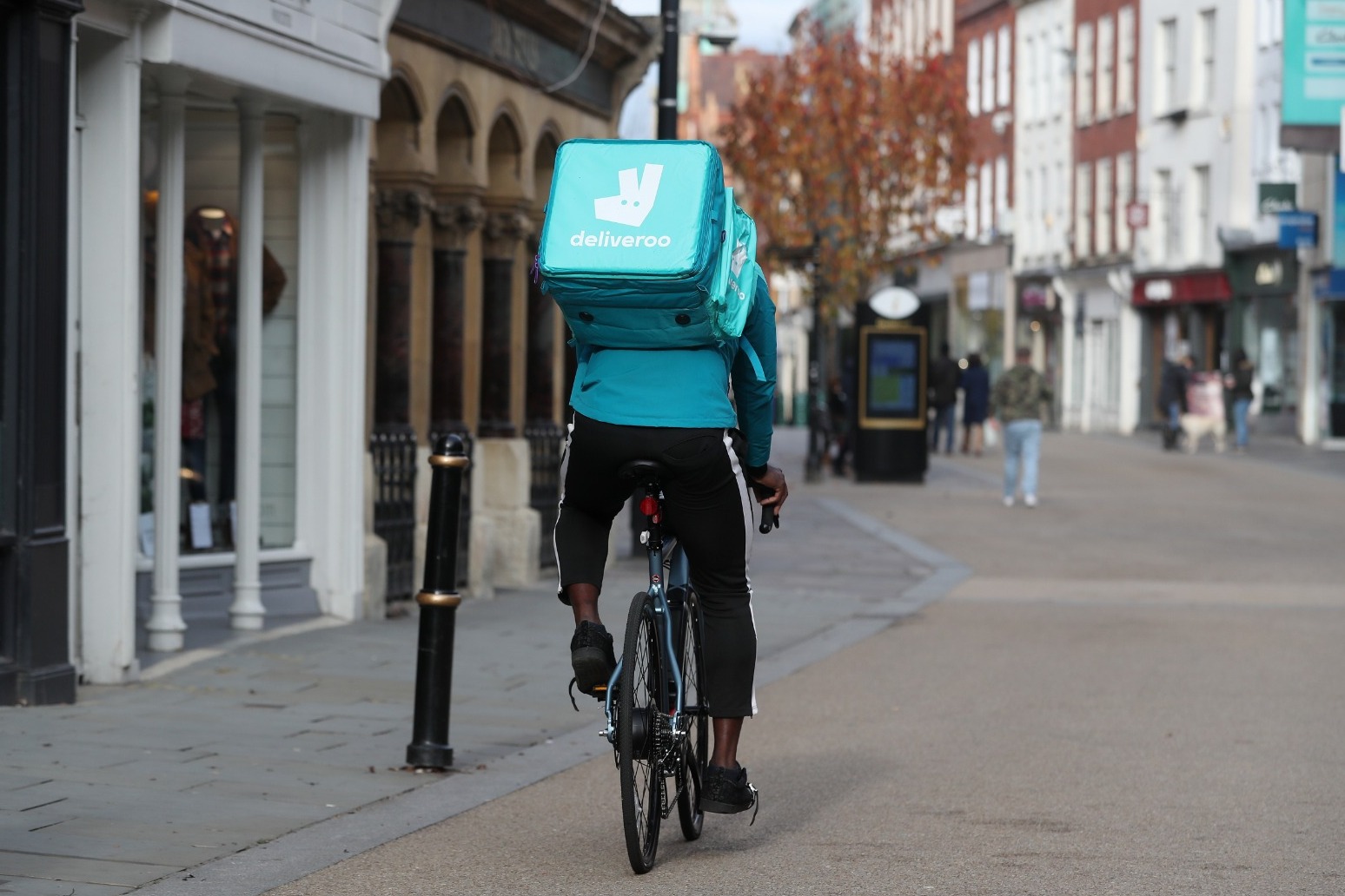 Deliveroo riders to confront bosses over pay and ‘insecure’ jobs 