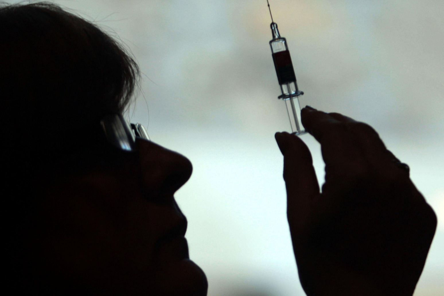 Experts have cast doubt on the NHS policy not to vaccinate children against chickenpox 